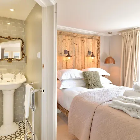 호텔 Backwell House 5*